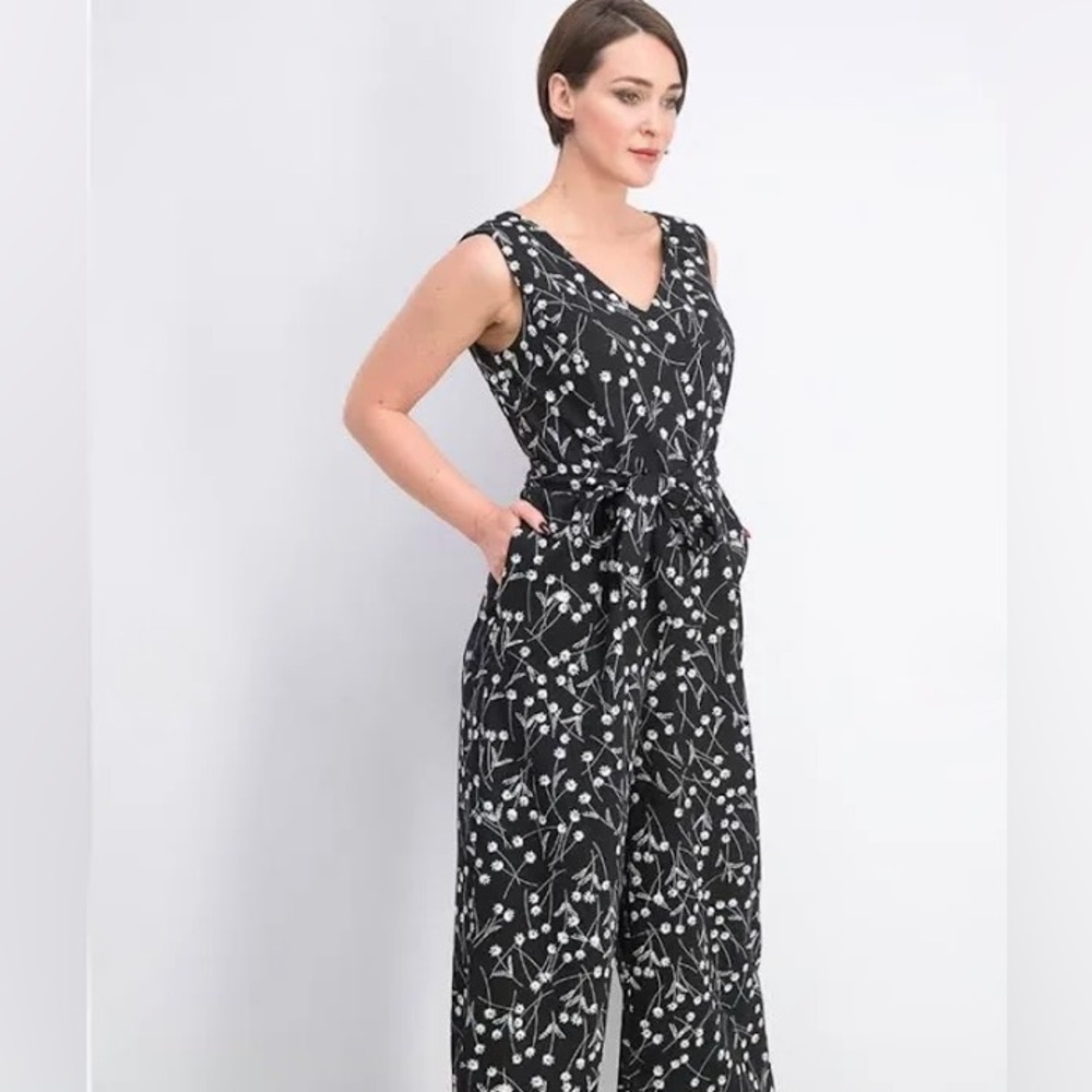 Calvin Klein women’s black floral wide leg sleeveless jumpsuit, size 10